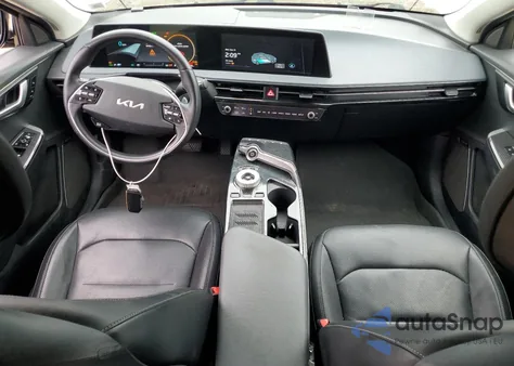 2022 Kia Ev6 Wind Wind z USA, uszkodzony, nr VIN KNDC3DLC4N5044871